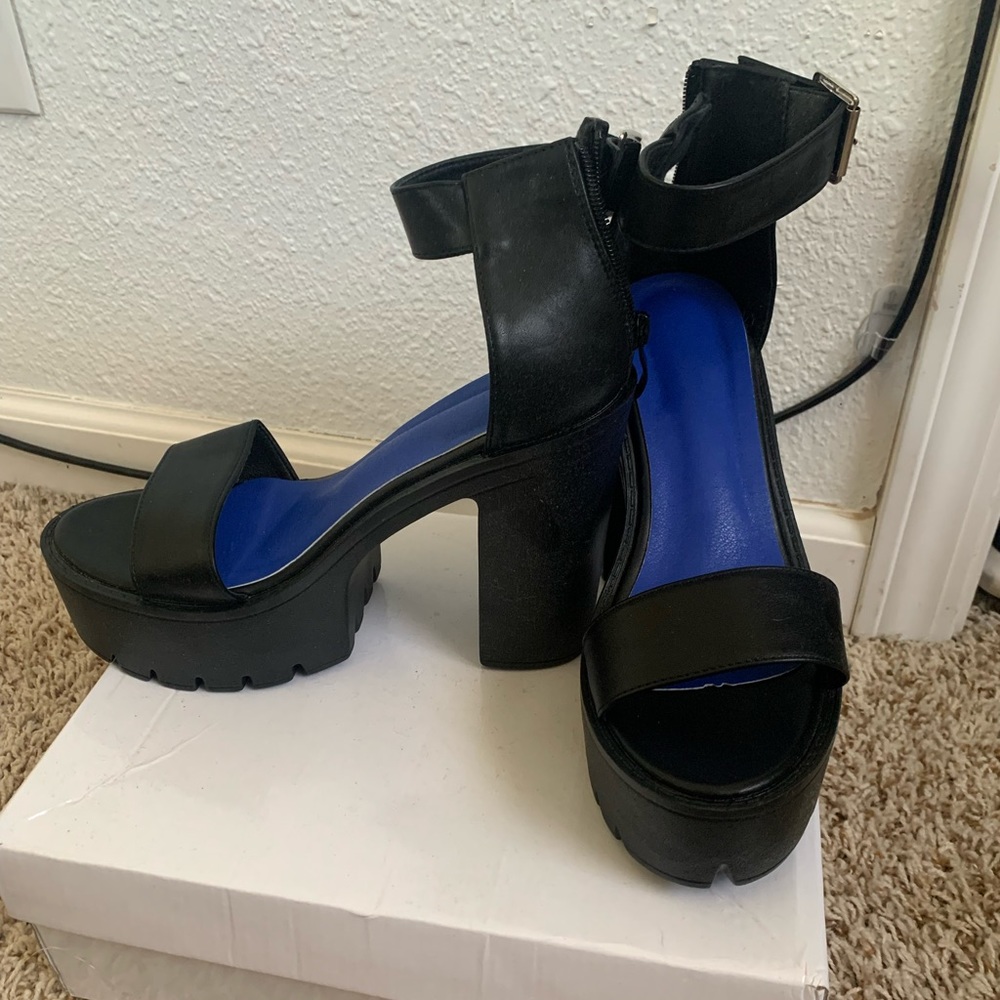 Shein size 9 black platform heels